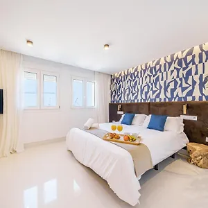 soho-stunning-views-comfort.hotelsinnerja.org/